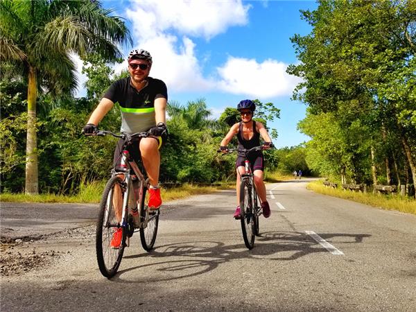 Cuba cycling tour