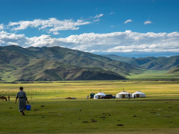 Mongolia adventure vacation, off the beaten track